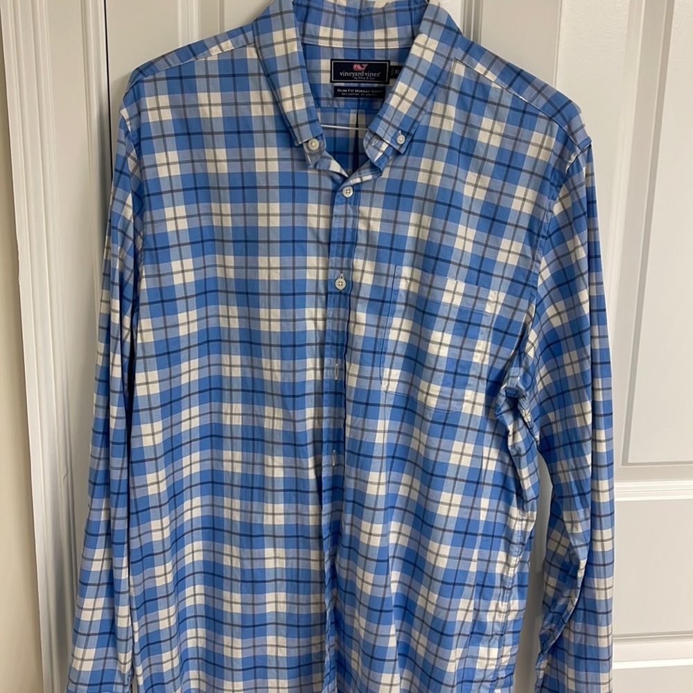 Vineyard vines, long sleeve button up shirt, size XL